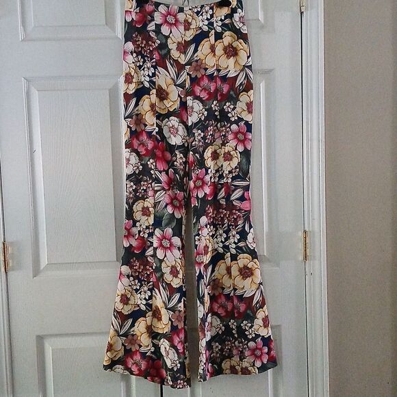 Express Womens Flare Leg Floral Super High Rise Festival Hippie Pants Sz 6 NWT - Picture 1 of 9